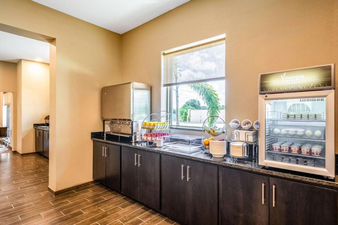 Mainstay Suites Sarasota I-75 Fruitville Экстерьер фото